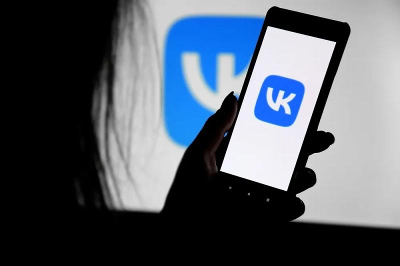 Чем заменить WhatsApp в России в 2025 году: 4 лучших мессенджеров