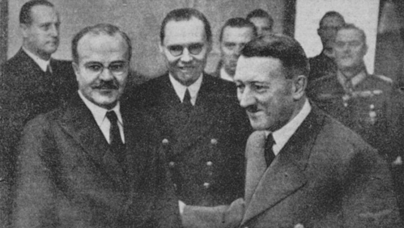 Гитлер пригласил Молотова в комнату отдыха: почему союз Германии и СССР был невозможен